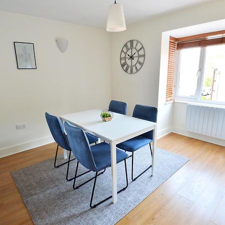 Stylish 2Br Flat - 2 Free Parking Spaces - Near Lgw Airport كرولي المظهر الخارجي الصورة