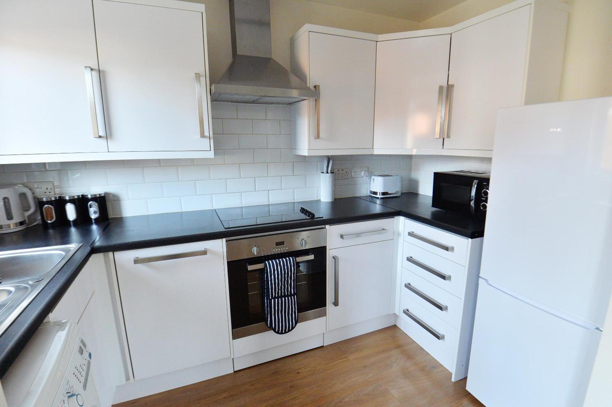 Stylish 2Br Flat - 2 Free Parking Spaces - Near Lgw Airport كرولي المظهر الخارجي الصورة